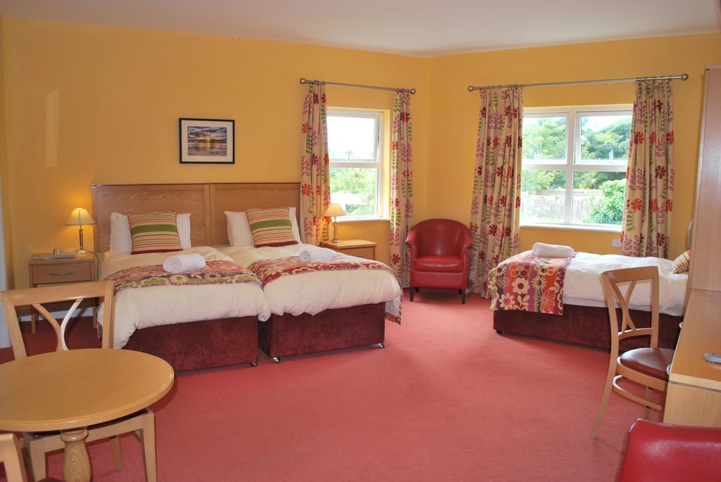 West View Accomodation Only Louisburgh Room photo